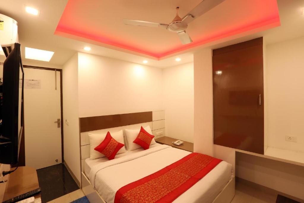 Hotel Peridot Near Igi Delhi Airport نيودلهي المظهر الخارجي الصورة